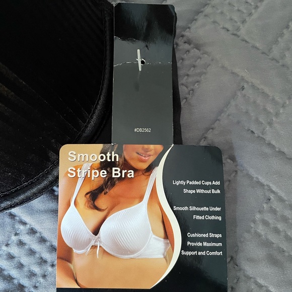 Delta Burke Intimates Bra - Picture 5 of 5